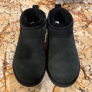 Classic Ultra Mini Booties